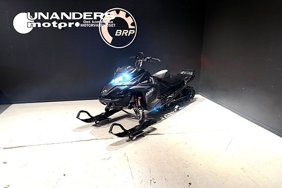 Lynx Boondocker RE 3700 850 E-TEC Black Edition Shot-start Nyservad 10 of 10