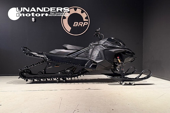 Lynx Boondocker RE 3700 850 E-TEC Black Edition Shot-start Nyservad 2 of 10