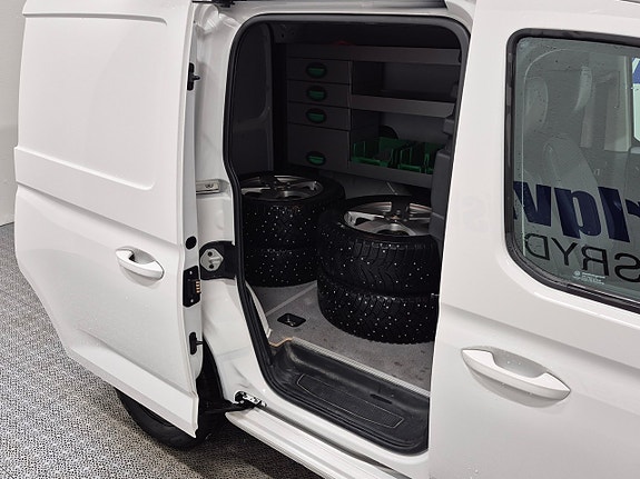 Volkswagen Caddy 9 of 9