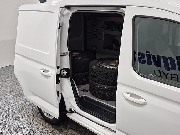 Volkswagen Caddy 9 of 9