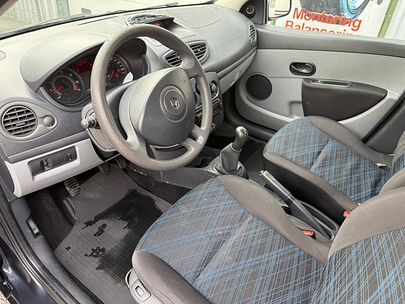 Renault Clio 6 of 7