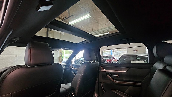 Mazda CX-80 10 of 12