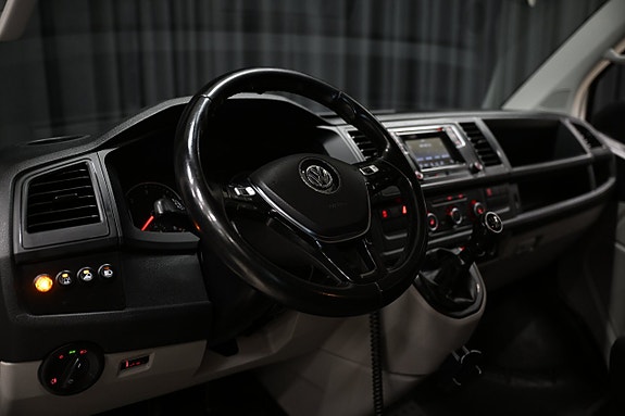 Volkswagen Transporter 15 of 30