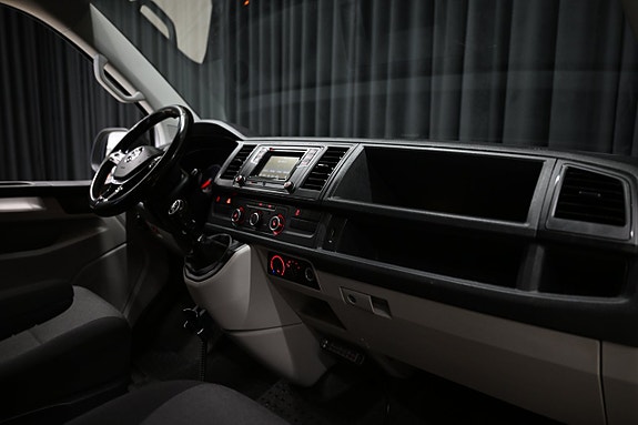 Volkswagen Transporter 28 of 30