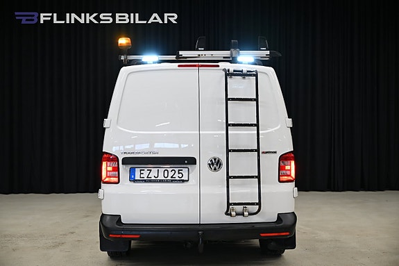 Volkswagen Transporter 11 of 30