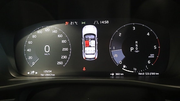 Volvo XC40 12 of 14