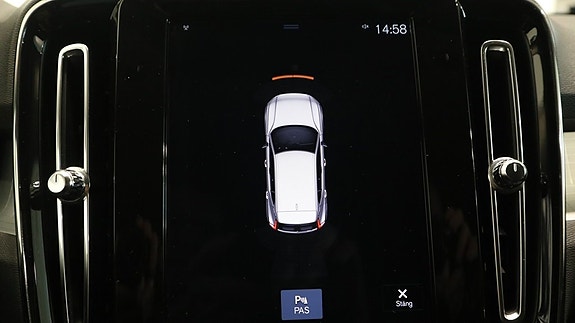 Volvo XC40 14 of 14