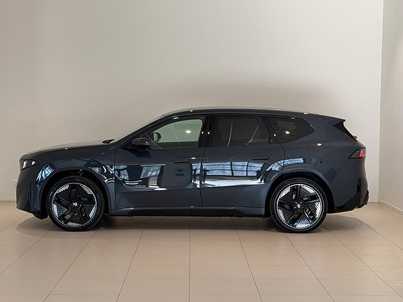 BMW iX3 2 of 5