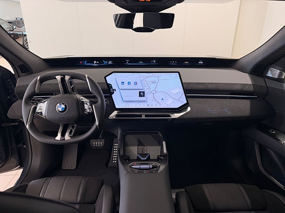 BMW iX3 9 of 16
