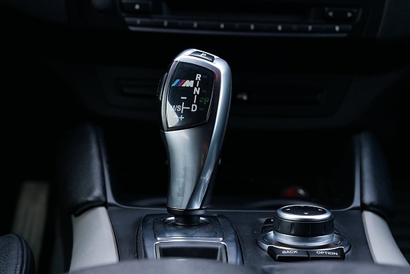 BMW X6 12 of 16
