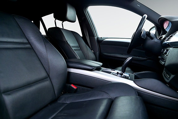 BMW X6 15 of 16