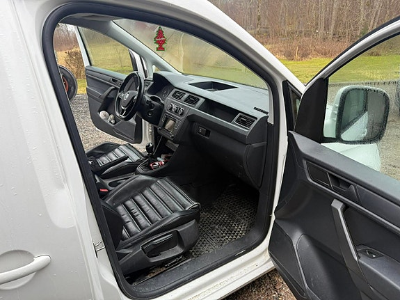 Volkswagen Caddy 8 of 8
