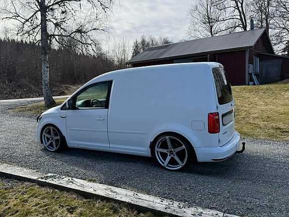 Volkswagen Caddy 4 of 5