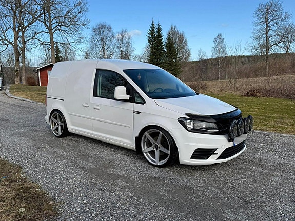 Volkswagen Caddy 2 of 5