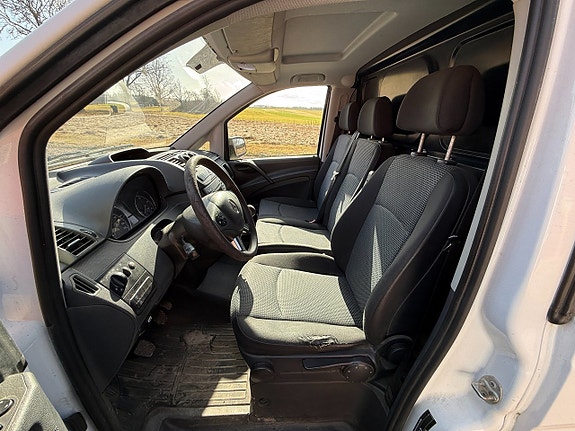 Mercedes-Benz Vito 113 7 of 12