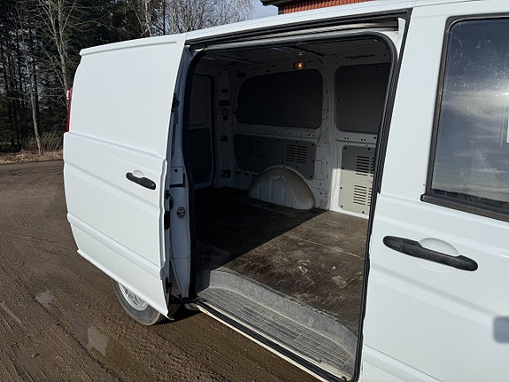 Mercedes-Benz Vito 113 11 of 12