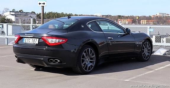 Maserati GranTurismo 4 of 5