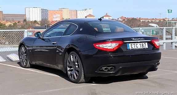 Maserati GranTurismo 3 of 5