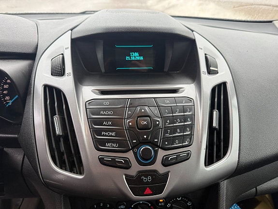 Ford Transit Connect 8 of 9