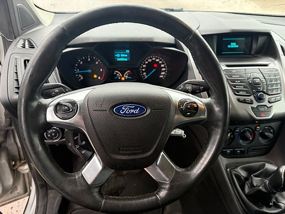 Ford Transit Connect 7 of 9