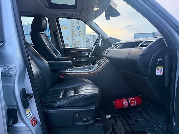 Land Rover Range Rover Sport 13 of 20