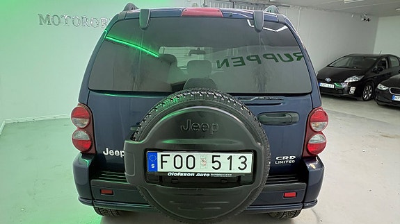 Jeep Cherokee 8 of 15