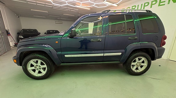 Jeep Cherokee 7 of 15