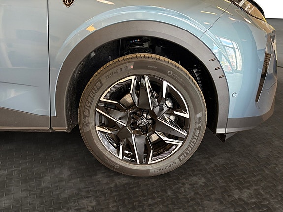Peugeot 5008 5 of 5
