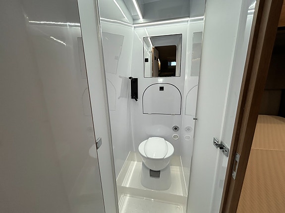 Kabe Affinity One / Komfort pkt / 3 sovplatser / 3500kg 21 of 23
