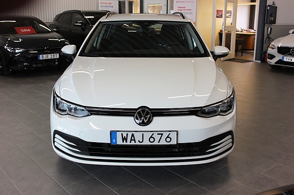 Volkswagen Golf VIII 7 of 18