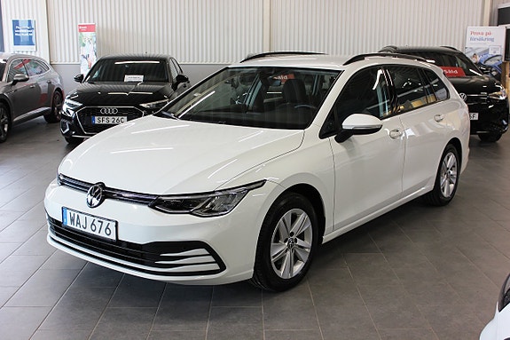 Volkswagen Golf VIII 10 of 18