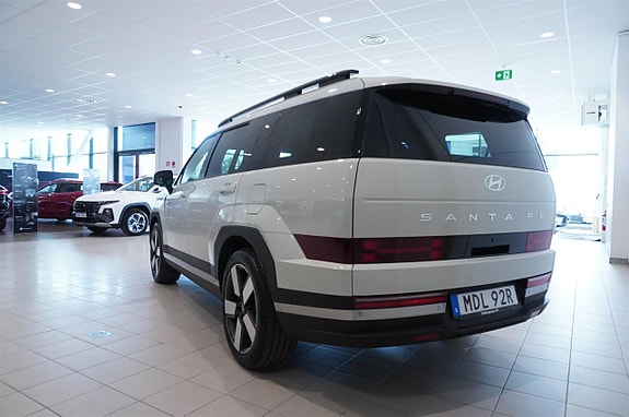 Hyundai Santa Fe 4 of 13