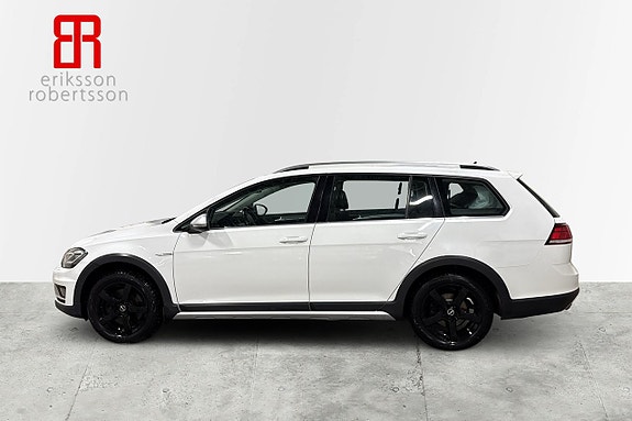 Volkswagen Golf Alltrack 2 of 5
