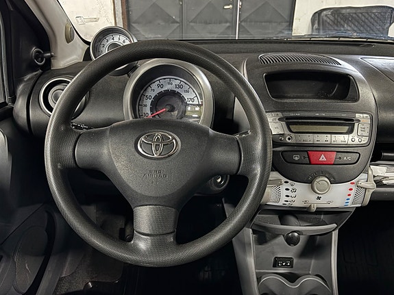 Toyota Aygo 13 of 14