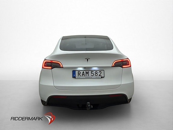 Tesla Model Y 6 of 30