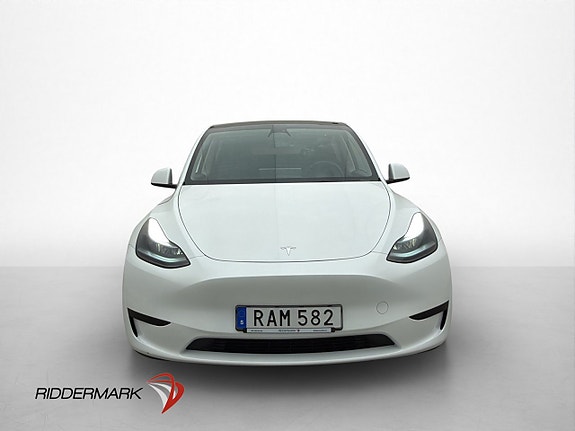 Tesla Model Y 2 of 30