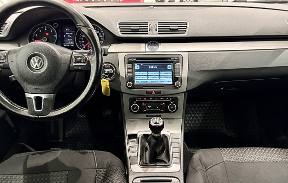Volkswagen Passat 9 of 10