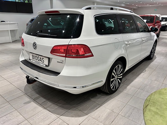 Volkswagen Passat 7 of 10