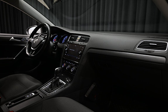 Volkswagen Golf I 19 of 28
