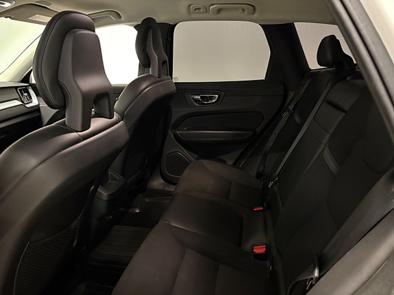 Volvo XC60 17 of 21