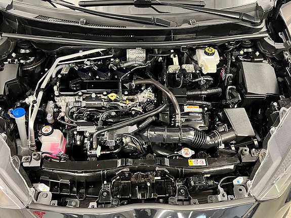 Toyota Yaris 20 of 22
