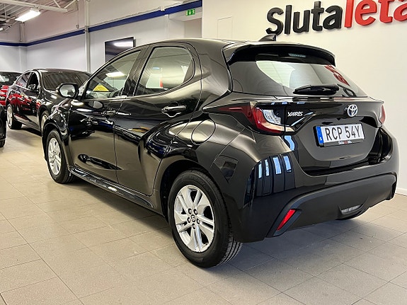 Toyota Yaris 5 of 22