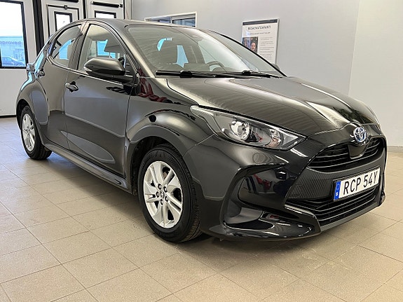 Toyota Yaris 4 of 22