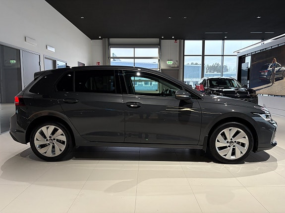 Volkswagen Golf I 13 of 18