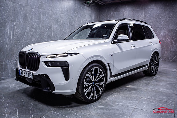 BMW X7 4 of 5