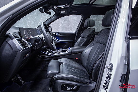 BMW X7 11 of 30