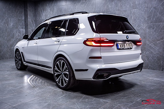 BMW X7 6 of 30