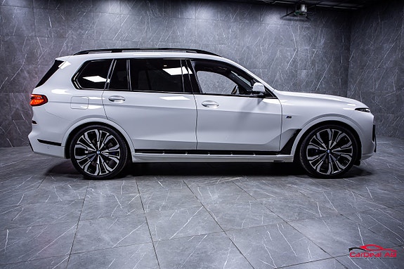 BMW X7 9 of 30