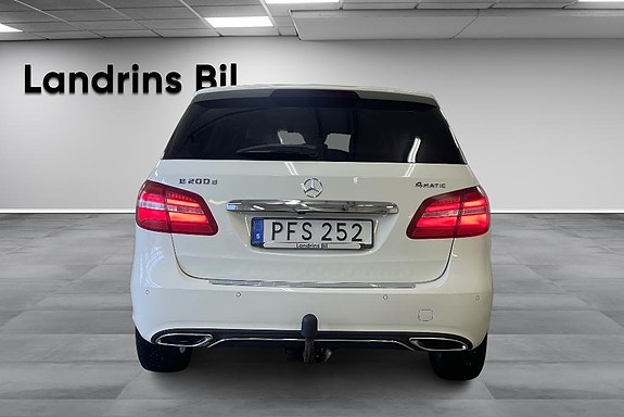 Mercedes-Benz B200 d 5 of 5