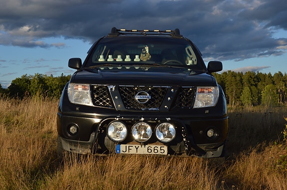 Nissan Navara 2 of 12